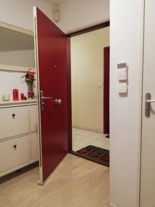 Joli Appartement Avec Jardin Et 2 Parkings Prives Argenteuil Exterior photo